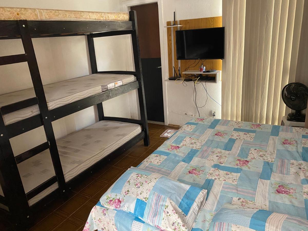Casa De Fundo Aconchegante 4 Solteiros Ou 5 Se 2 Pessoas Na Casal Casa de Férias *